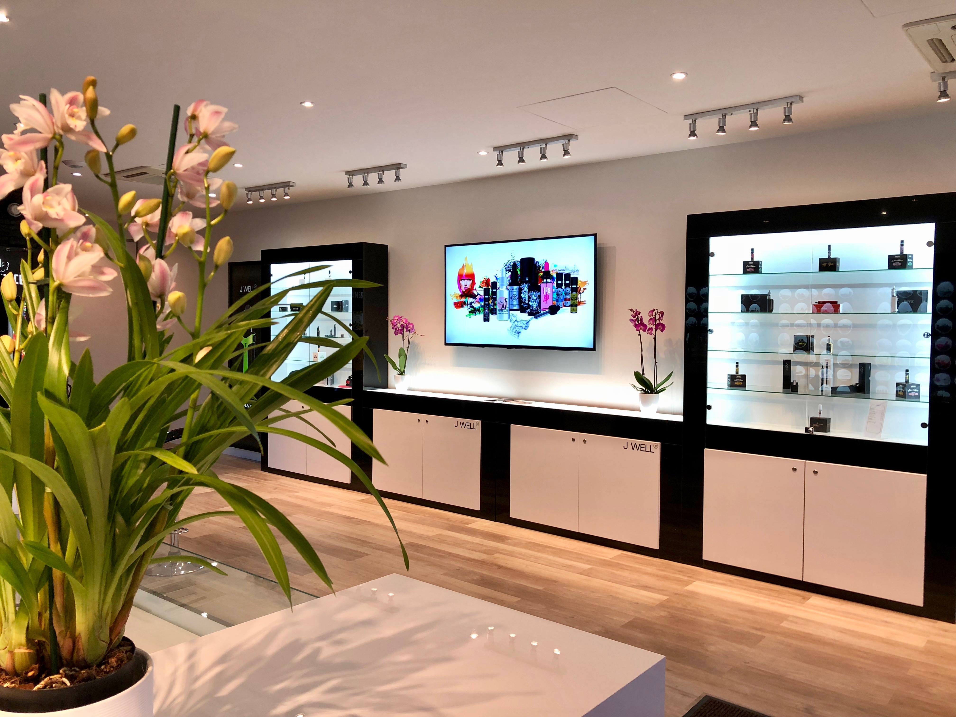 Boutique de vape spécialisée JWELL située à MAGNY-LE-HONGRE